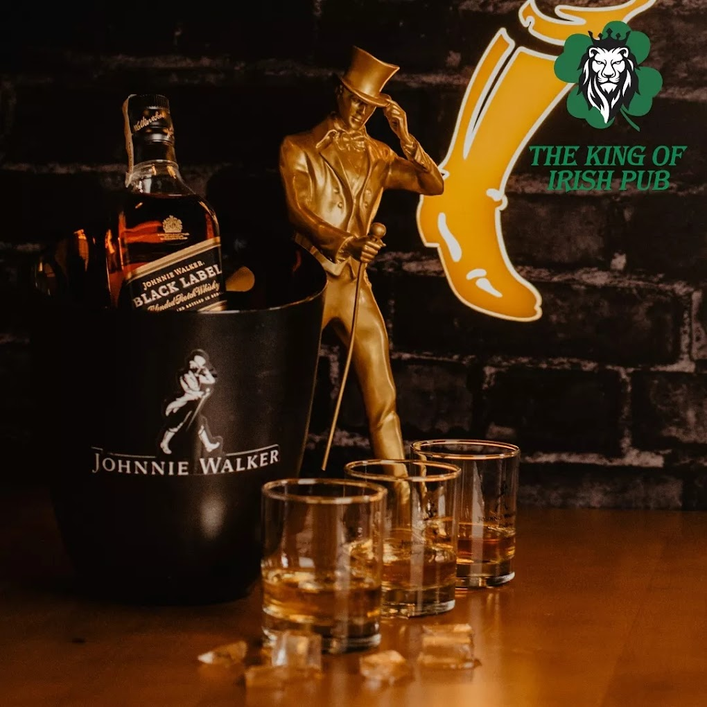 Whiskey i čaše